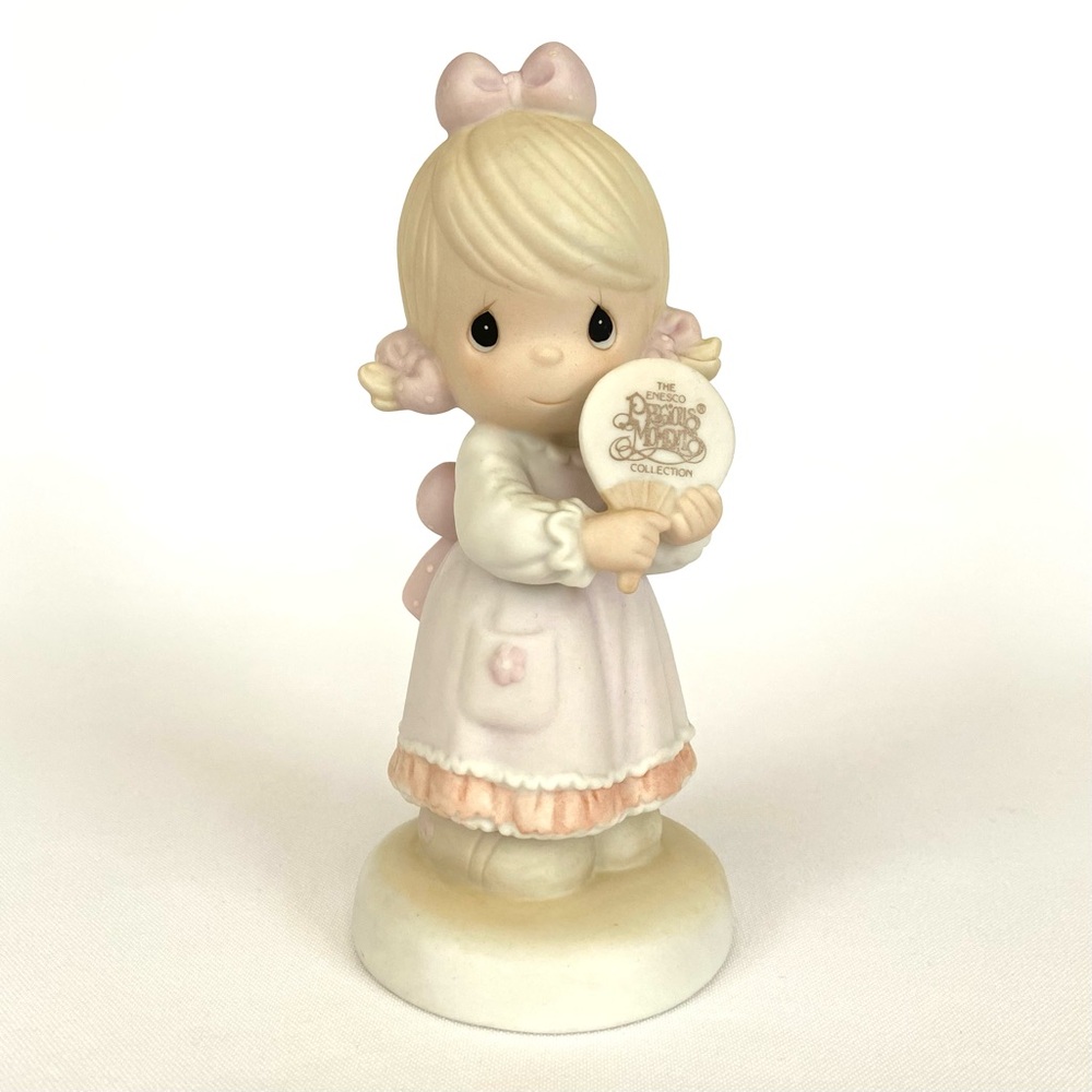 Precious Moments “I’m a Precious Moments Fan” Vintage Figurine 523526